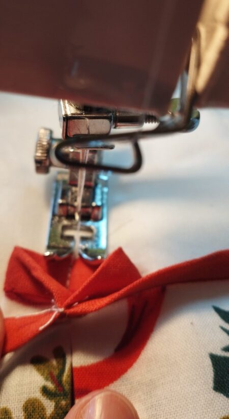 Karácsonyi kalendárium tasak rögzítése