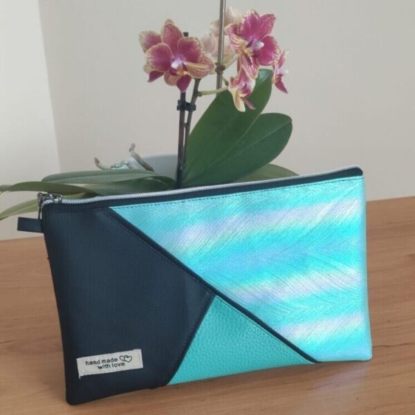 „Tengerfény” neszeszer – egy csepp csillogás a hétköznapokban